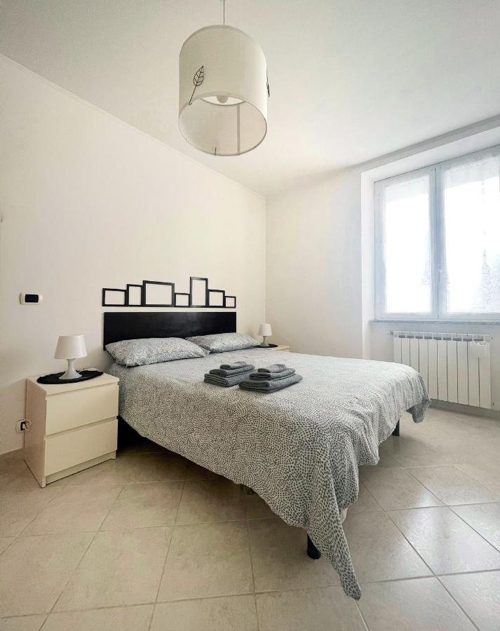 A Casa Di Pizz - Bilocale Con Posto Auto Apartment Savona Luaran gambar